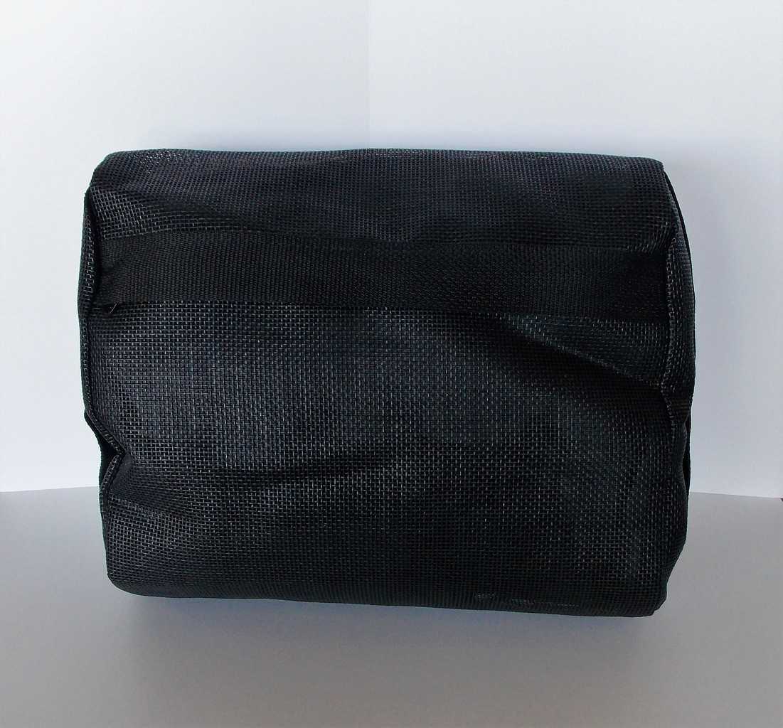Water Brick Booster Seat (Black)
